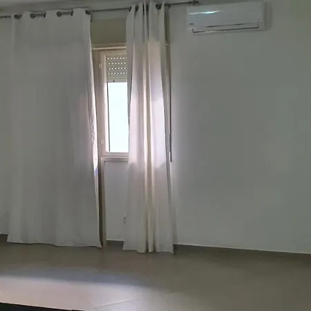 Verga In Centro A ! 아파트